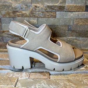 Dr. Scholls Comfy Women's Beige Sandals Size 6.5 Super Cute!